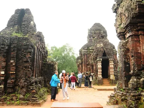 Kiểm toán yêu cầu bán vé cho khách Việt bằng khách Tây ở Khu đền tháp Mỹ Sơn?