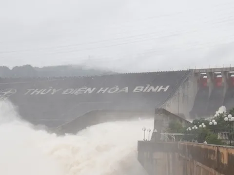 Thủy điện Hòa Bình sắp xả lũ, thông báo khẩn tới 6 tỉnh, thành phố