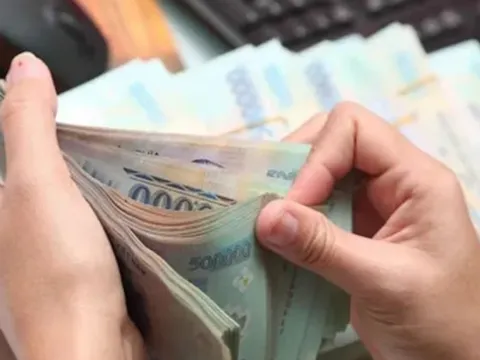 Bộ Nội vụ đề xuất tăng lương tối thiểu 7,2%, áp dụng từ năm 2026