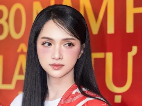 Nghệ sĩ quyên tiền, xót xa vì nỗi khổ của người dân trong bão Bualoi