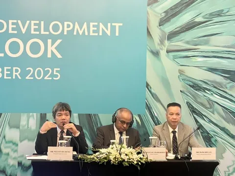 ADB nâng dự báo tăng trưởng kinh tế Việt Nam năm 2025