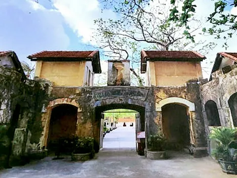 Côn Đảo rộn ràng ngày hội sách