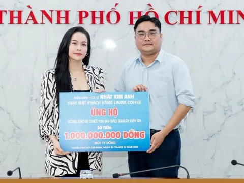 Nhật Kim Anh góp 1 tỉ đồng, Hồ Ngọc Hà 500 triệu đồng ủng hộ bà con sau bão Bualoi