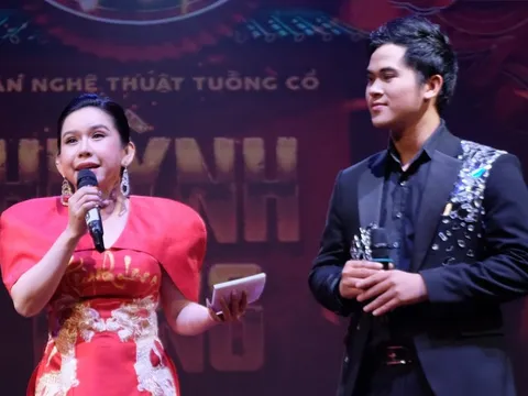 Con trai nghệ sĩ Chiêu Hùng đang chạy Grab, Bình Tinh tặng cát sê, nhận về đoàn Huỳnh Long