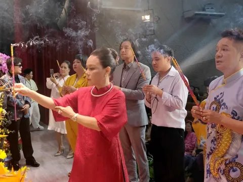 Giỗ tổ sân khấu ấm áp, nghĩa tình