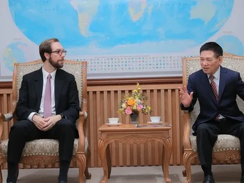 Phó Thủ tướng Hồ Đức Phớc tiếp lãnh đạo Tập đoàn Tether