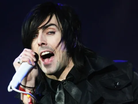 Anh: Một ca sĩ bị đâm chết trong tù khi đang thụ án vì tội hiếp dâm trẻ em