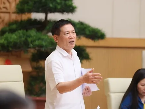 Cổ phần hóa là để doanh nghiệp mạnh lên chứ không phải bán đất