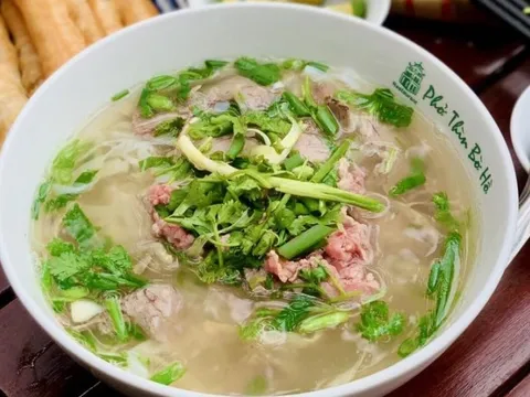 Blogger ẩm thực Singapore: Phở Việt hiện diện ở quán quen lẫn phân khúc cao cấp