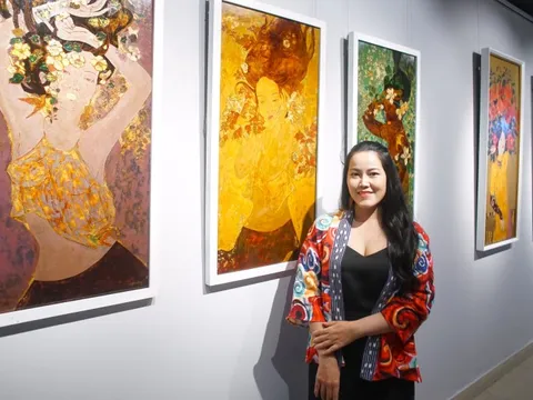 Đường lên mây của Loan Phương