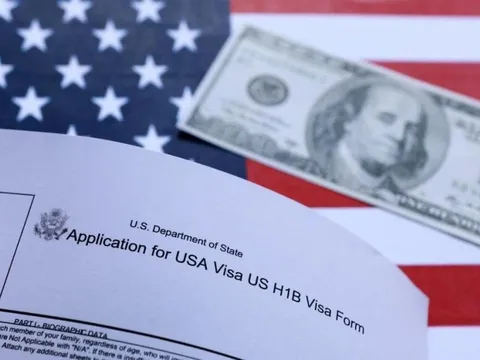 Mỹ miễn lệ phí 100.000 USD visa H-1B cho du học sinh mới tốt nghiệp