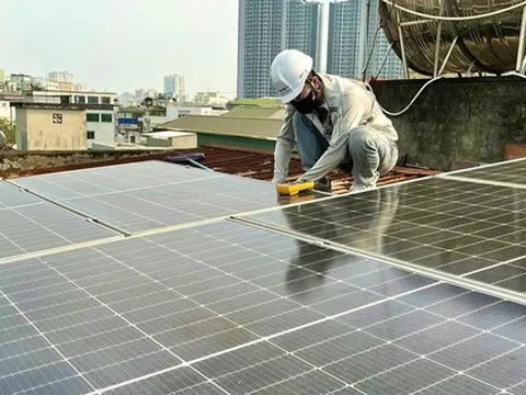 Bộ Công Thương đề xuất mới về lắp điện mặt trời mái nhà tự dùng phải thông báo