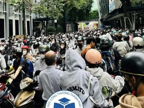 Giờ học bắt đầu lúc 6h30: Có quá tận dụng phòng học, vắt kiệt sức sinh viên?