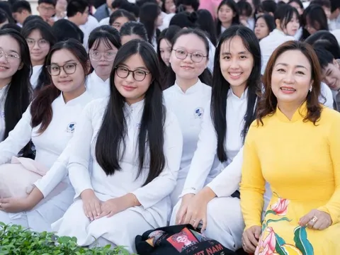 50 nhà giáo ở TP.HCM được tặng giải thưởng Võ Trường Toản