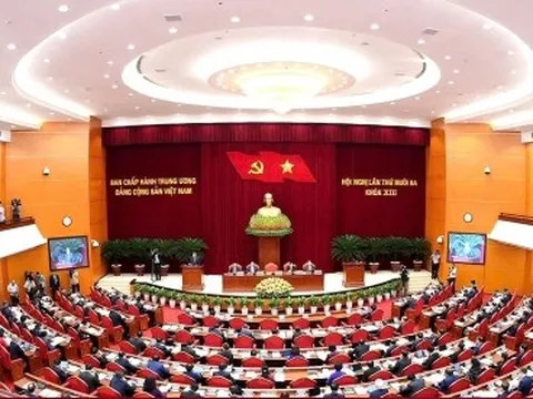 Góp ý dự thảo Văn kiện trình Đại hội XIV: Thể chế là dư địa cải cách lớn nhất