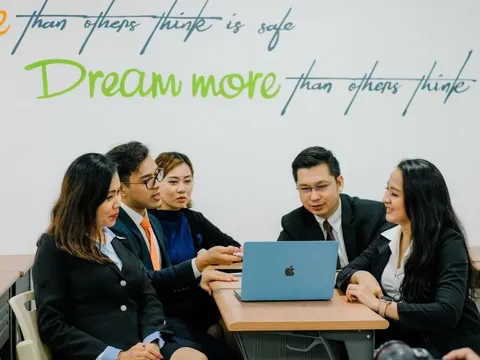 UEH CEO Program: Kiến tạo năng lực lãnh đạo hiện đại