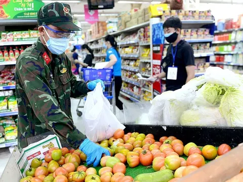 Đài tưởng niệm nạn nhân COVID-19: Dìu nhau qua thăng trầm, đau thương vẫn luôn vững lòng