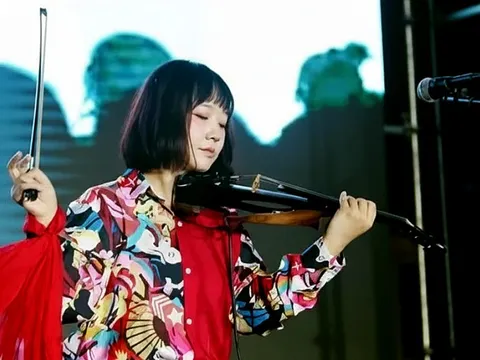 Ca sĩ Giải Huệ Quân qua đời sau tai nạn thương tâm