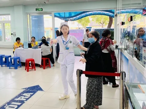 TP.HCM: Học sinh và người trên 65 tuổi được hỗ trợ 100% mức đóng bảo hiểm y tế