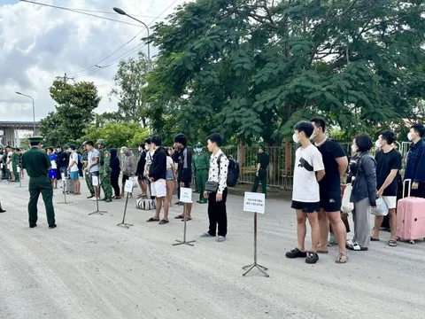 Tiếp nhận 57 công dân Việt Nam do Campuchia trao trả, có 3 người bị truy nã