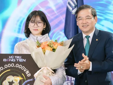Nữ sinh 20 tuổi trở thành quán quân 'Vũ trụ đồng tiền 2025', nhận giải thưởng 1 tỉ đồng