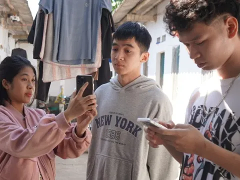 Sinh viên bỗng dưng thành con nợ của app vay tiền online