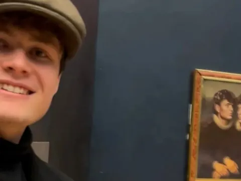 Tranh giả dễ dàng lọt vào Bảo tàng Louvre sau vụ trộm trang sức 102 triệu USD