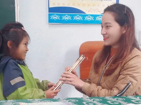 Những việc không có tên trong giáo án của thầy cô giáo