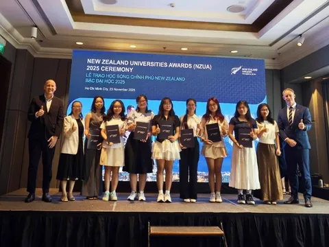 8 học sinh Việt Nam lần đầu nhận học bổng Chính phủ New Zealand bậc đại học