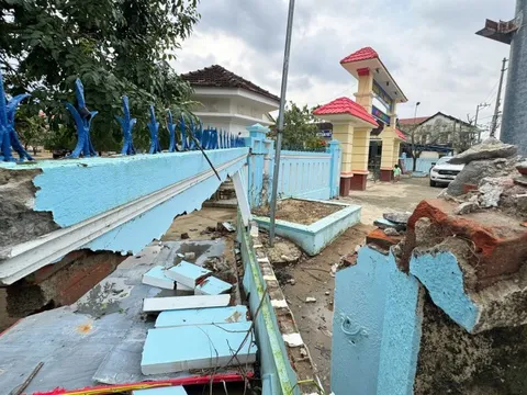 Xác xơ những ngôi trường ở rốn lũ Hòa Thịnh, vắng bóng thầy trò