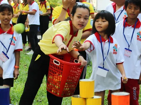 TP.HCM đề xuất hỗ trợ nhóm học sinh yếu thế 2,1 triệu đồng/tháng