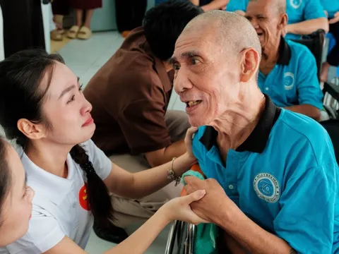 'Thanh âm sẻ chia' khó quên của Đội tình nguyện viên nghệ sĩ TP.HCM