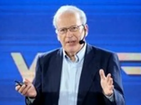 'Khẩn trương nghĩ cách sống chung với thực thể thông minh hơn con người'