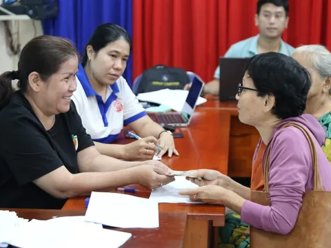 Bổ sung cho địa phương hơn 2.513 tỉ đồng để tặng quà dịp Đại hội Đảng XIV và Tết Bính Ngọ 2026