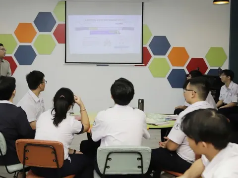 Trường đại học phải trích tối thiểu 3% học phí để cấp học bổng: Chính sách mới tác động ra sao?