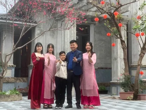 Mọi người vẫn luôn nhớ và chờ ông về ông ạ