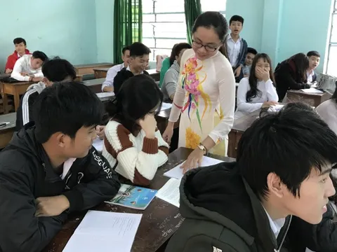 Đặt tên trường trung học nghề không được dùng chữ 'phổ thông', 'cơ sở'