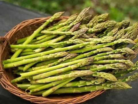 Loại rau được mệnh danh ‘rau hoàng đế’, rất tốt nhưng không phải ai cũng ăn được