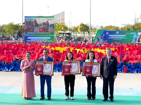 60.000 học sinh lập kỷ lục kép Việt Nam và thế giới với màn đồng diễn võ nhạc Vovinam ấn tượng